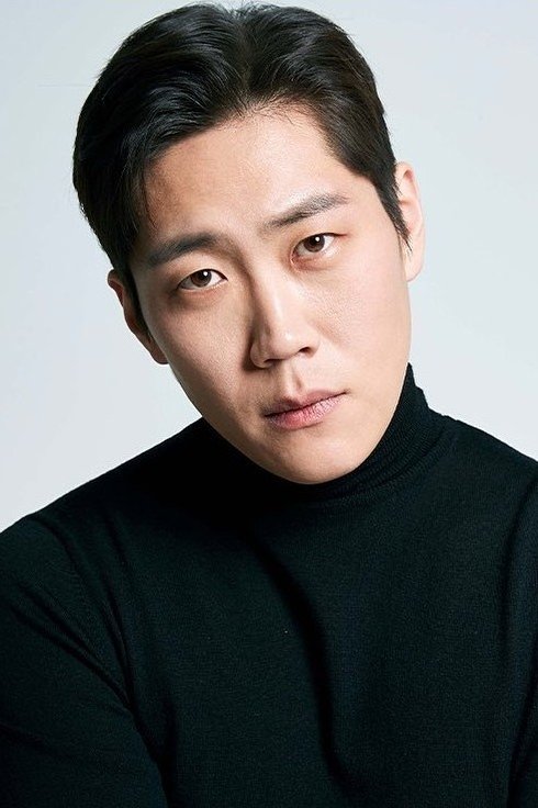 et billede af Ryu Seung-moo