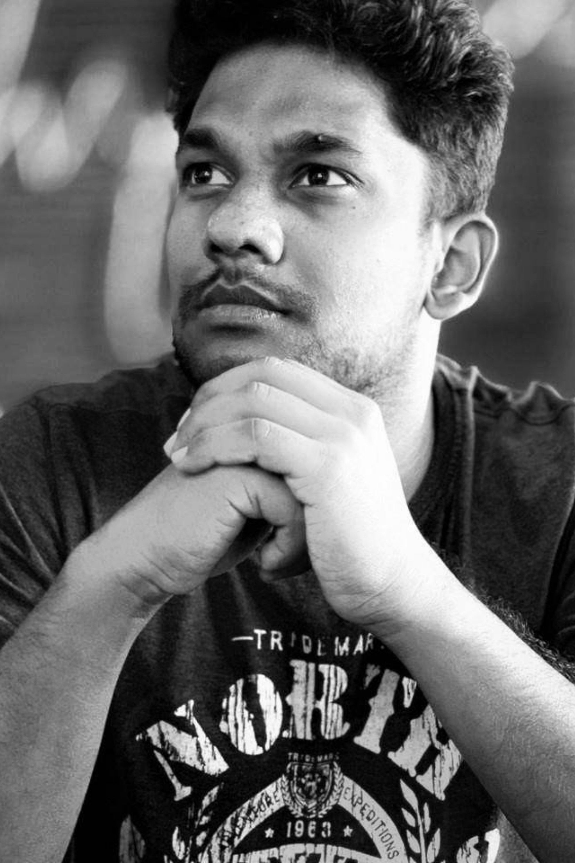 et billede af Vignesh Raja