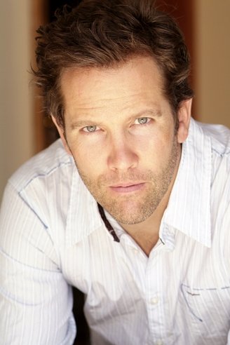 et billede af Tom McComas