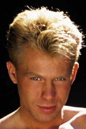 et billede af Sean Carrera