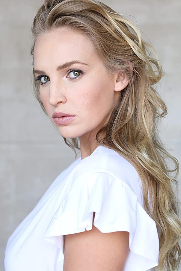 et billede af Allison Yaple