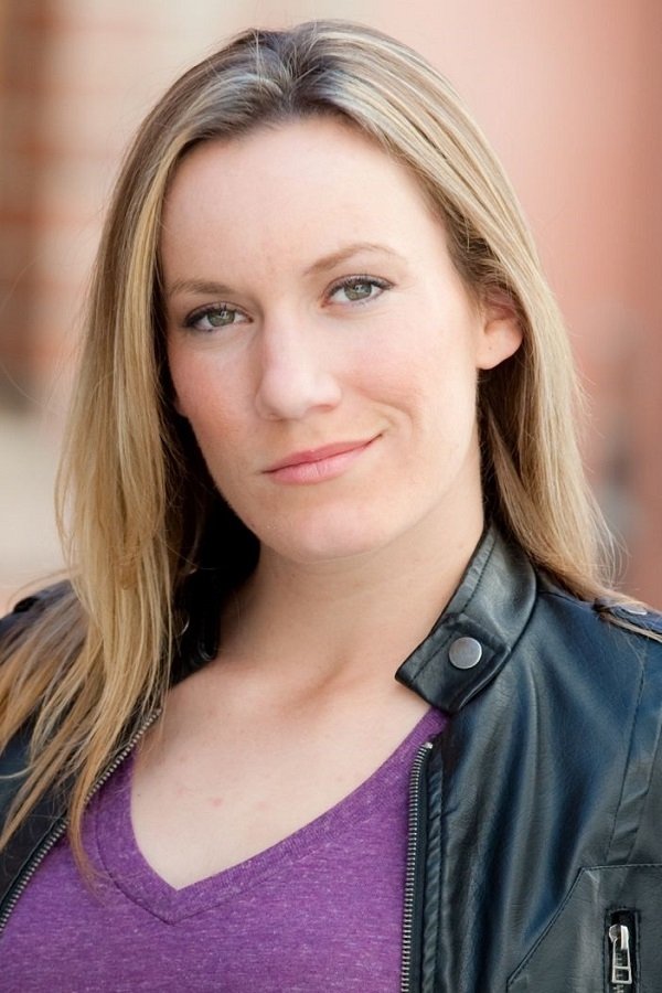 et billede af Talia K. Dillingham