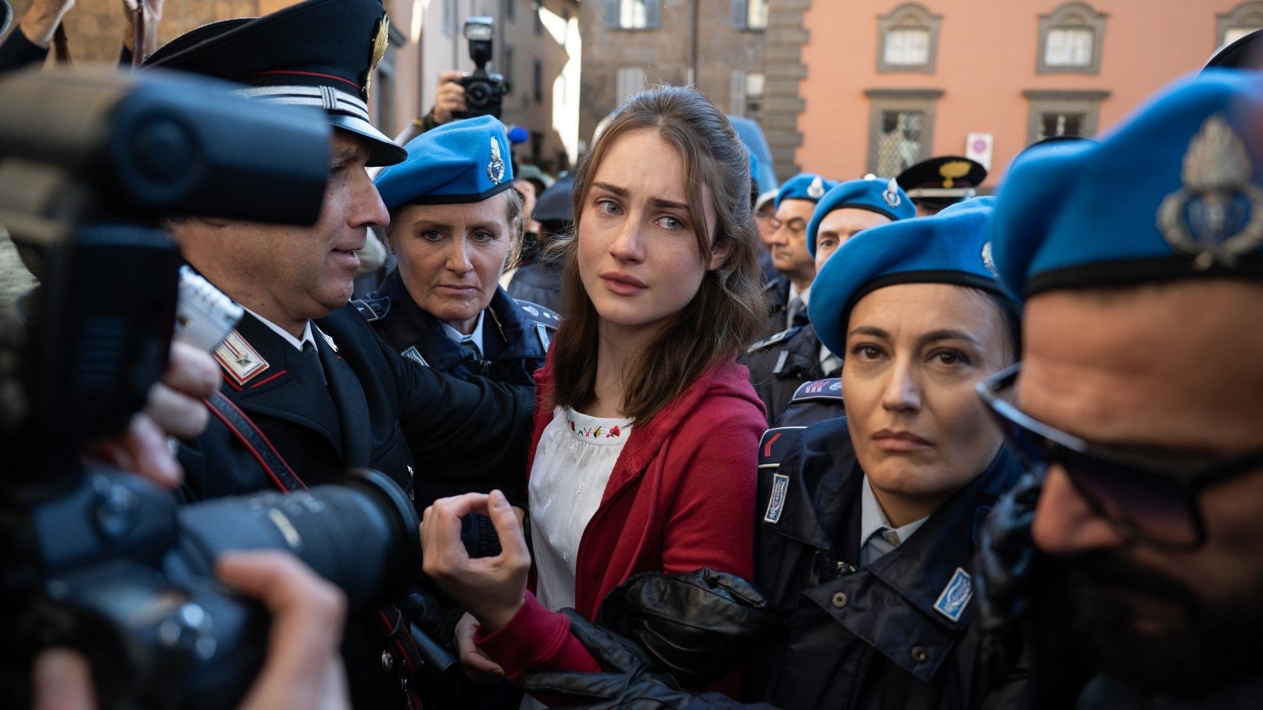 Teaser van The Twisted Tale of Amanda Knox toont Grace Van Patten in de hoofdrol