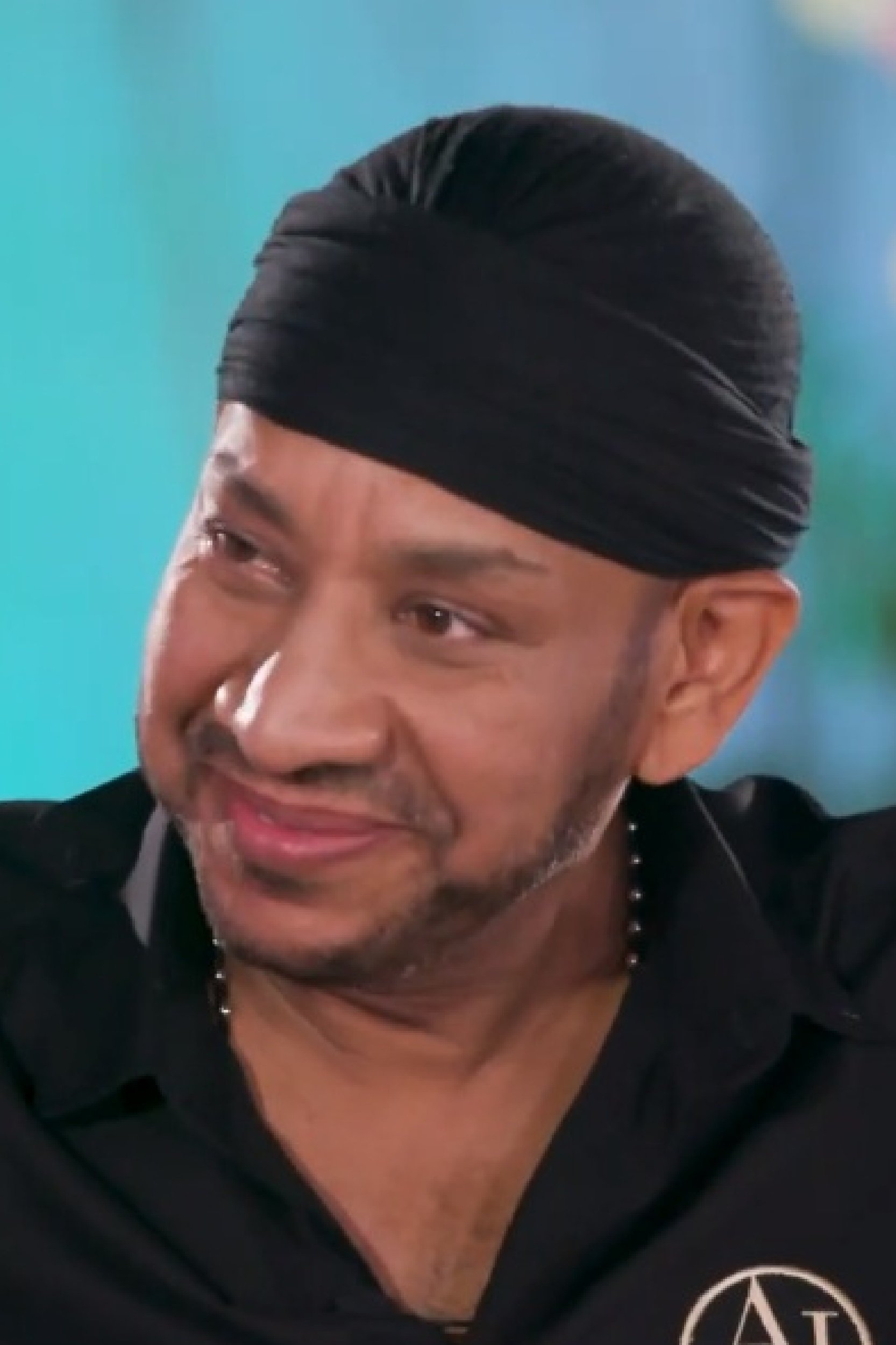 et billede af Essam Karika