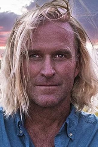 et billede af Gary Orona