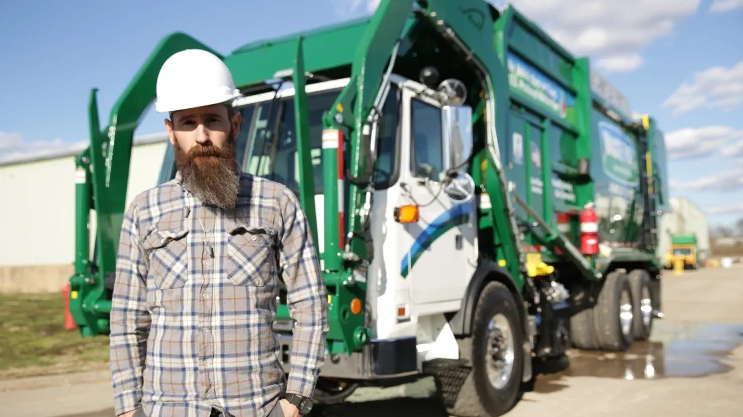 Thumbnail for At Your Service Season 1 Episode 5