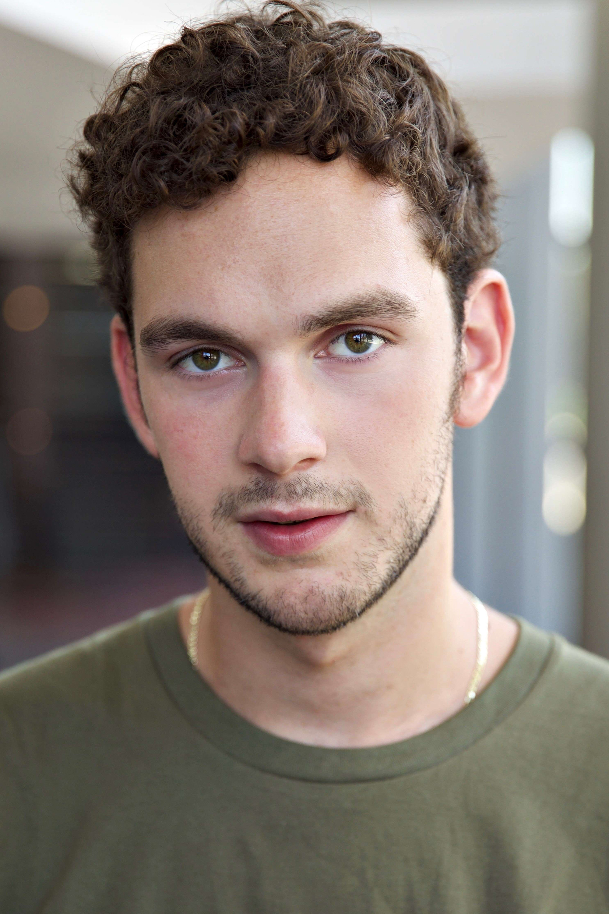 et billede af Nicholas Burton