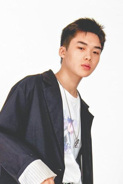 et billede af Shi-Hao Wang