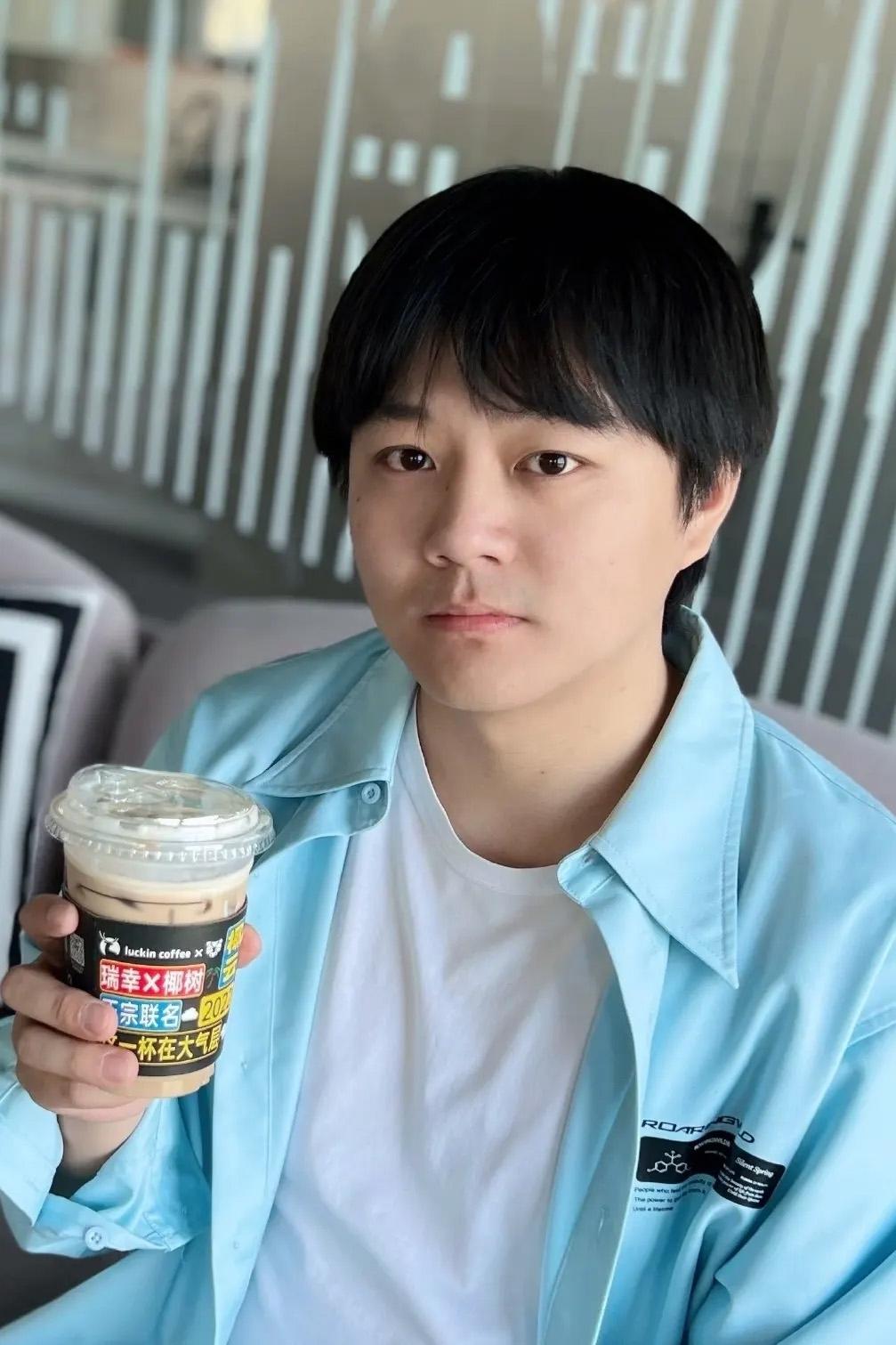 et billede af Liangwei Hu