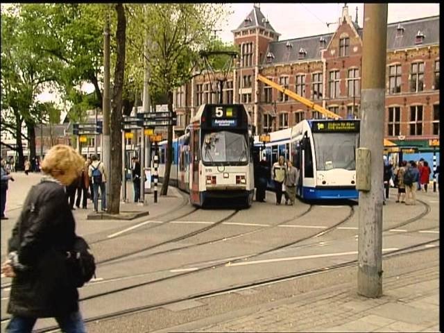 C'est pas sorcier - Transports en commun : quand la ville change d'air