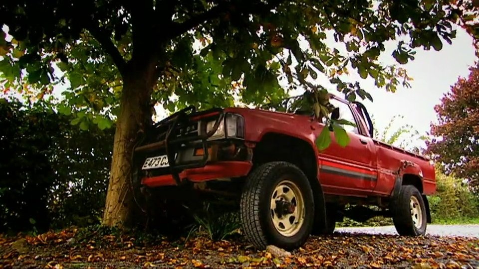 Top Gear Season 3 :Episode 5  The Hilux Won't Die