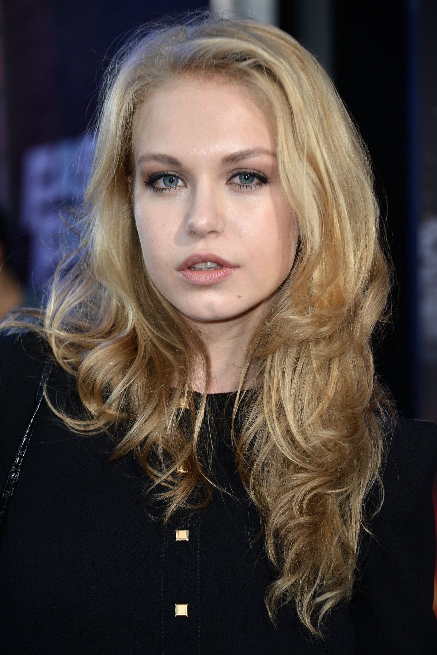 Penelope mitchell photoshoot