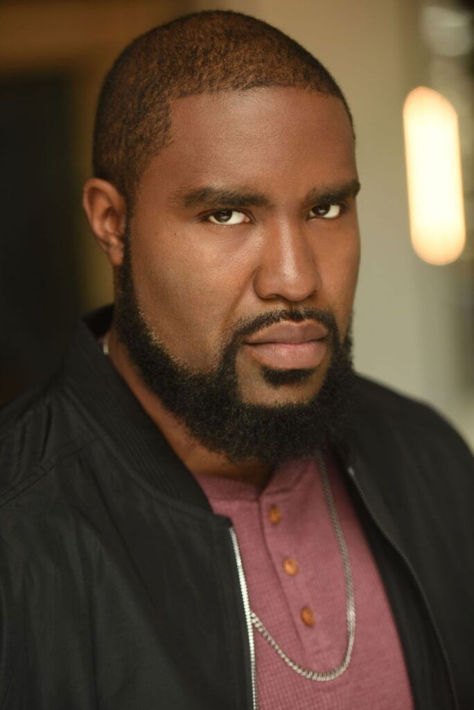 et billede af Anthony G. Marshall