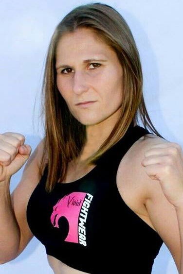 et billede af Kelly Clayton