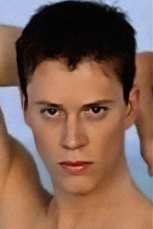 et billede af Aaron Heights