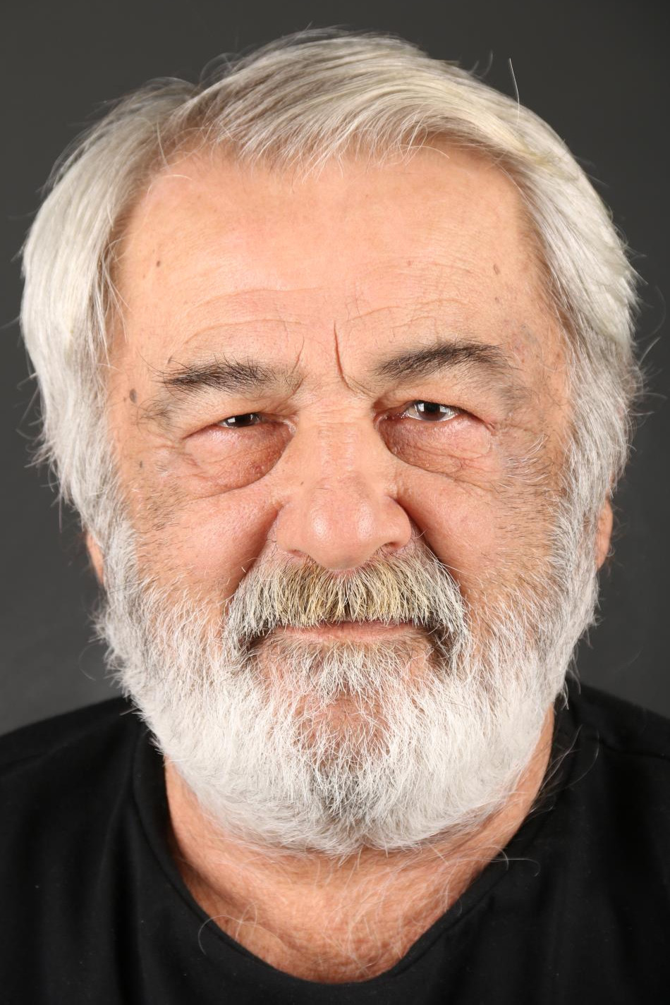 et billede af Erdoğan Kapısız