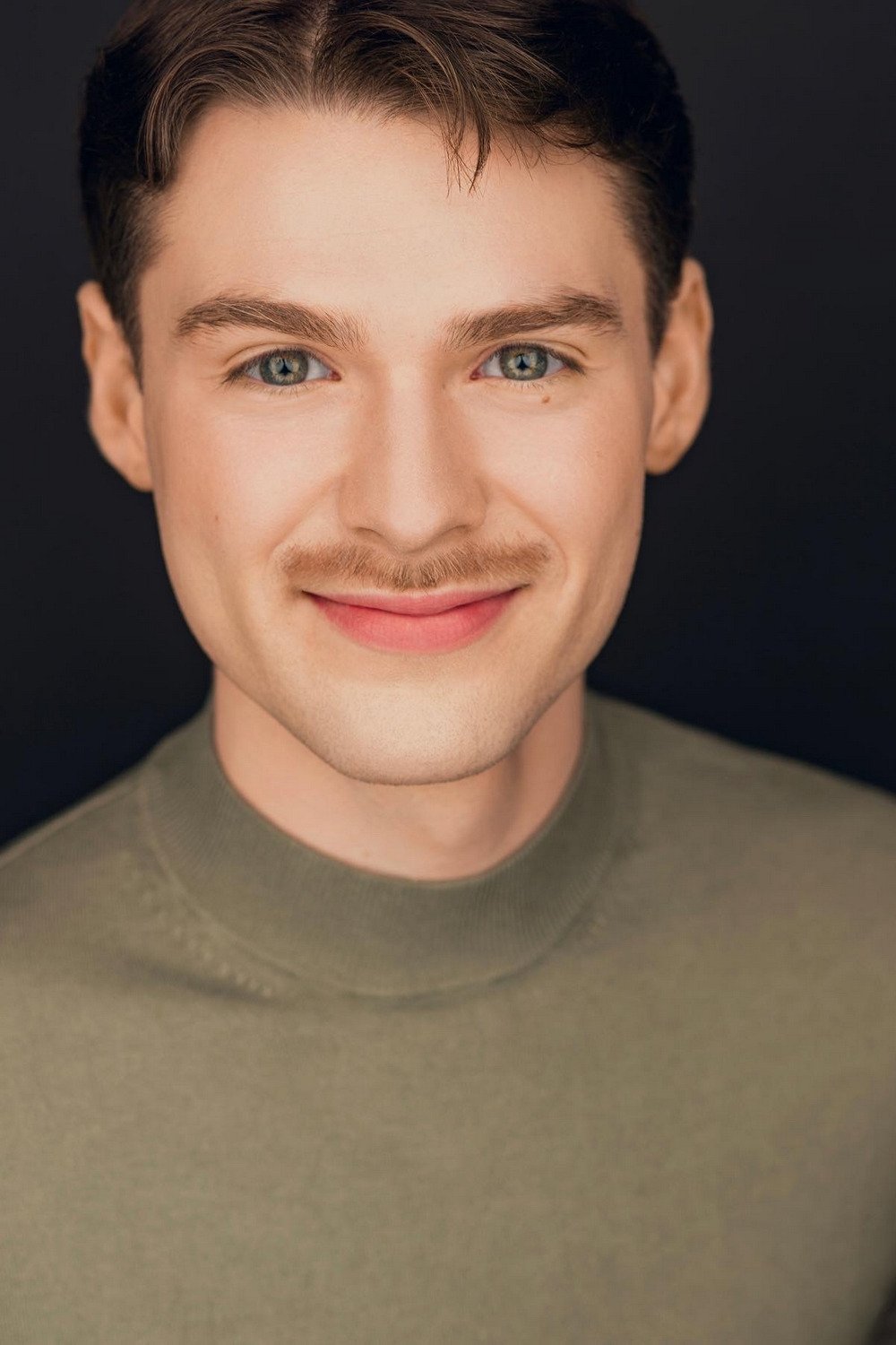 et billede af Sam Asa Brownstein