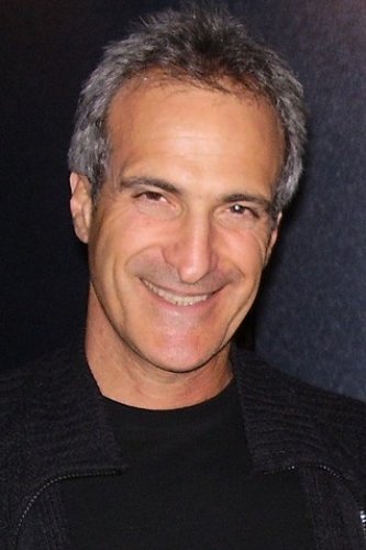 et billede af Bruce Devan