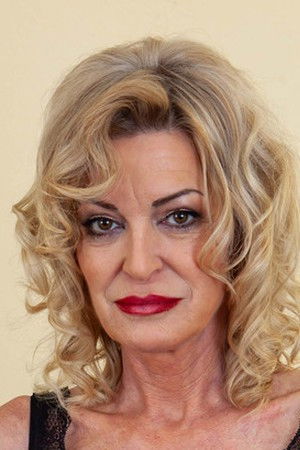 et billede af Nina Blond