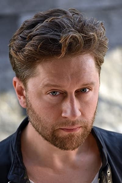 et billede af Adrian Topol