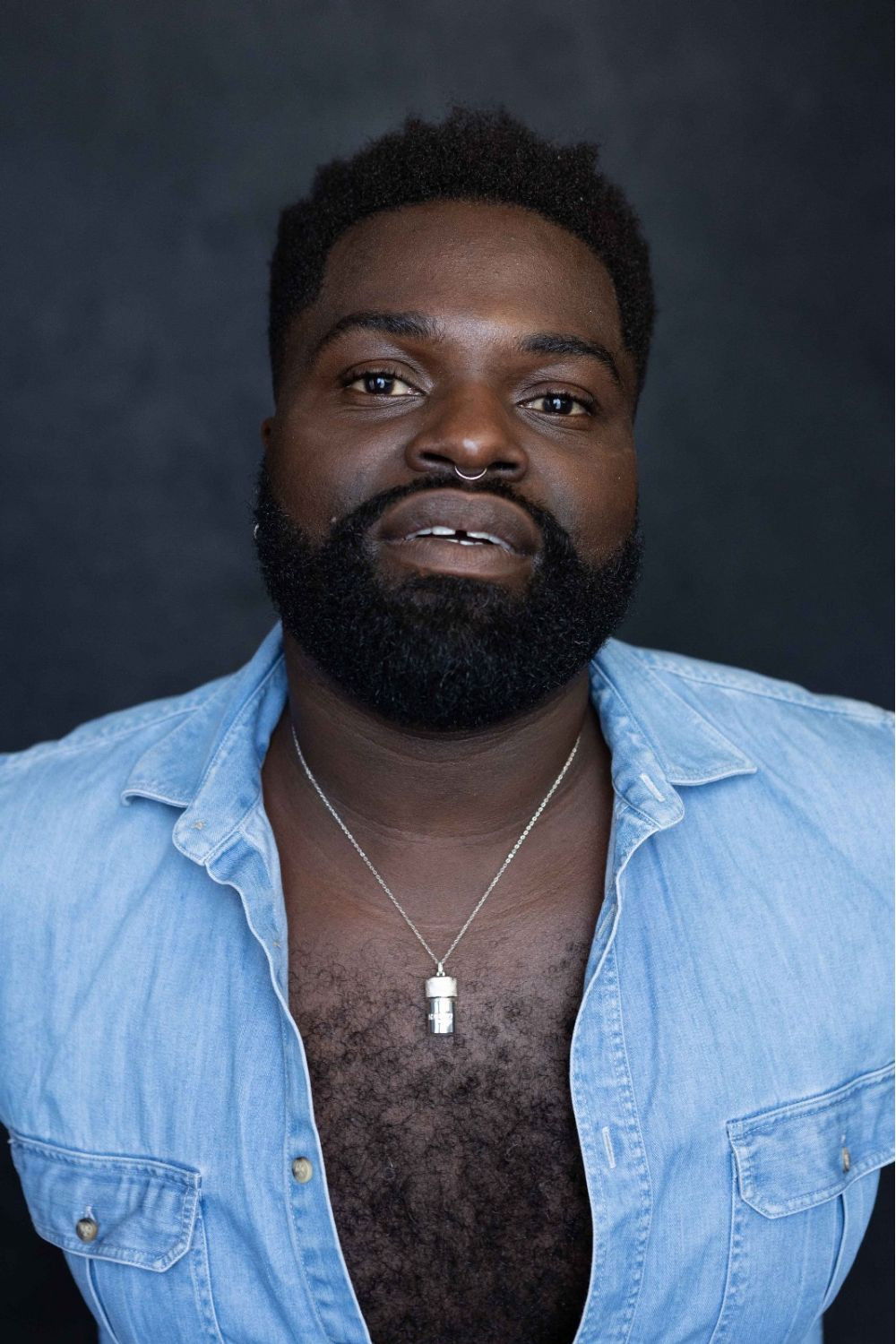 et billede af Gabriel Mokake