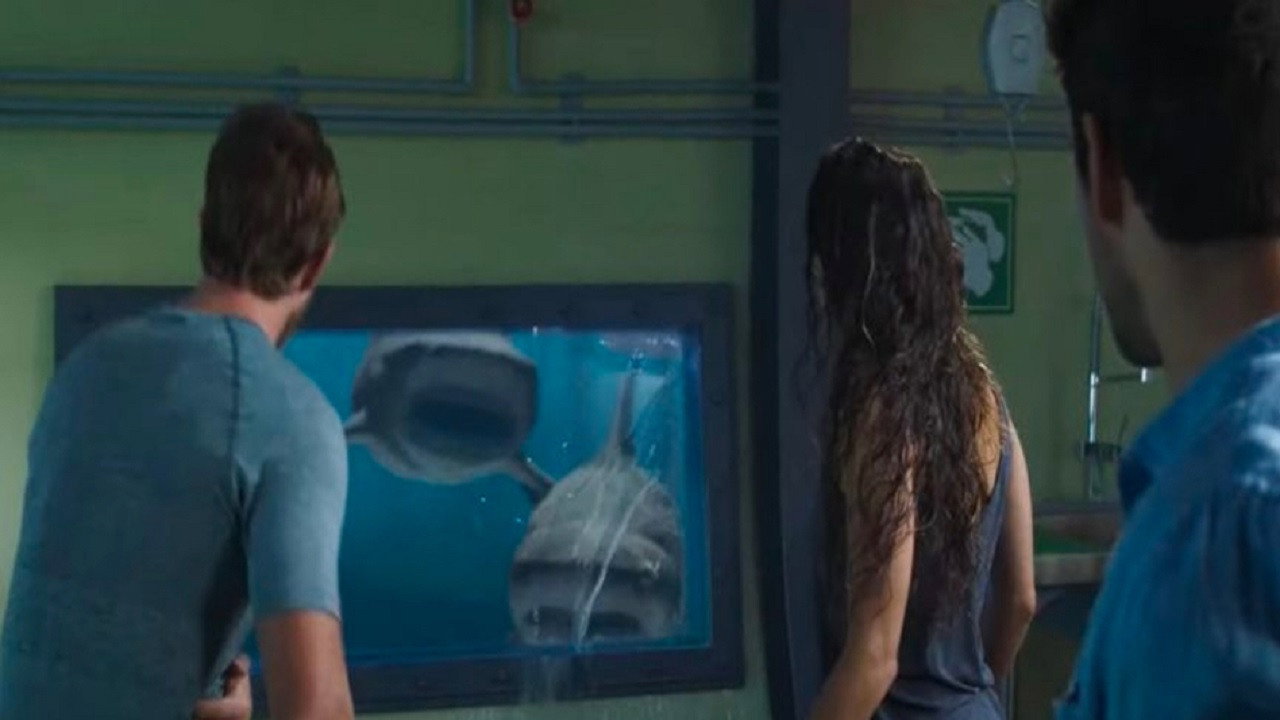 The Deep Blue Sea Trailer Español