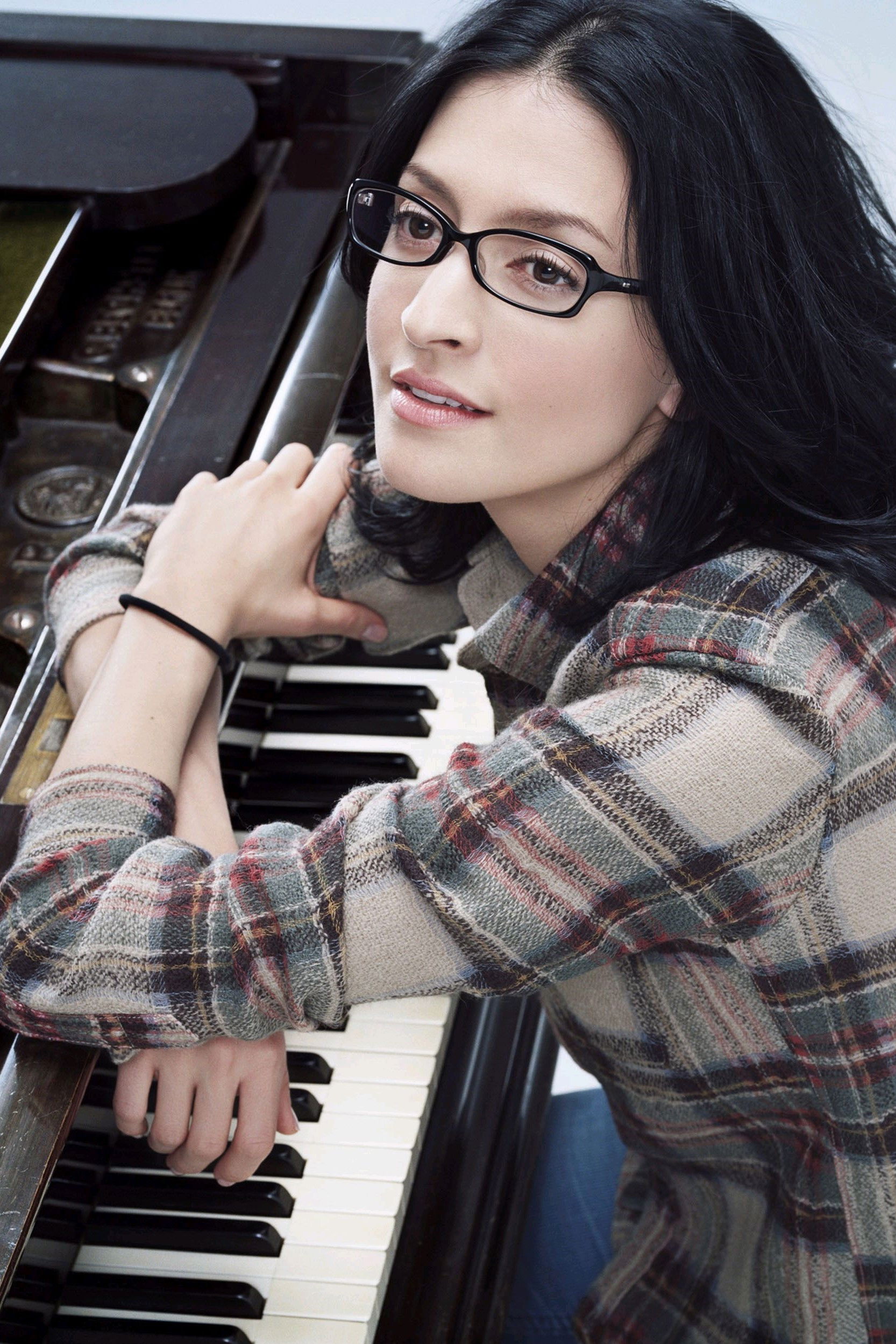 et billede af Angela Aki