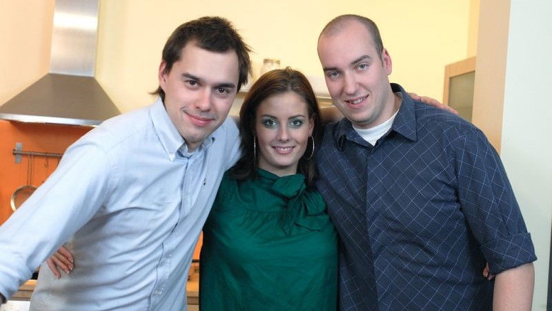 Thumbnail for Episode 102 Season 1 Episode 102