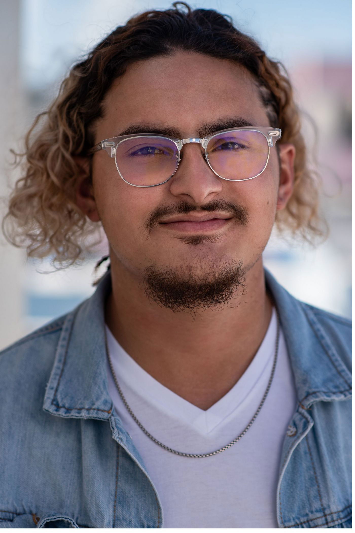 et billede af Manuel J. Peña