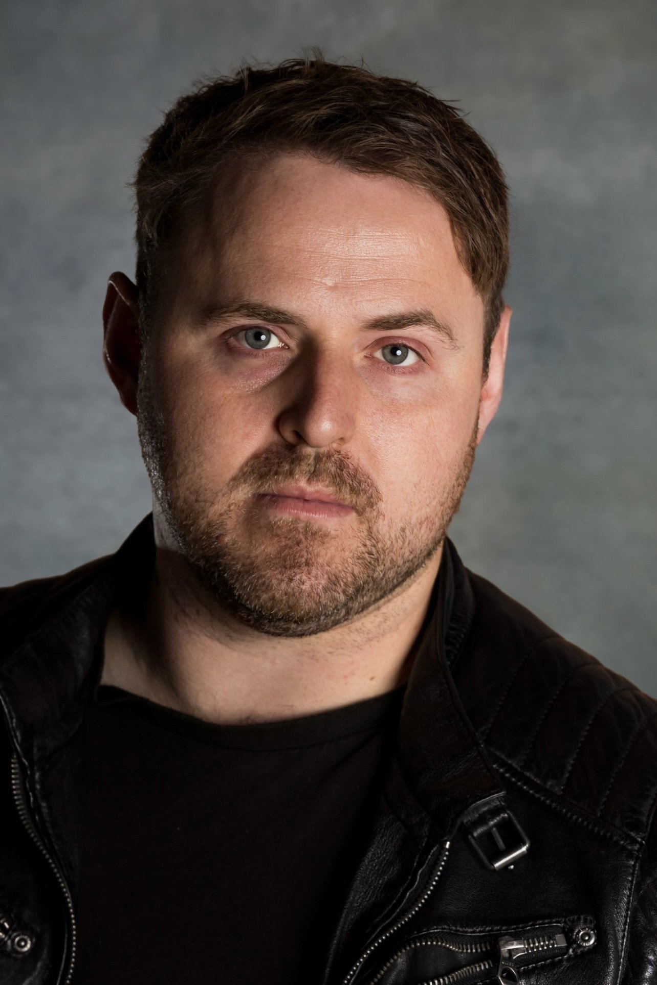 et billede af Ryan Noire