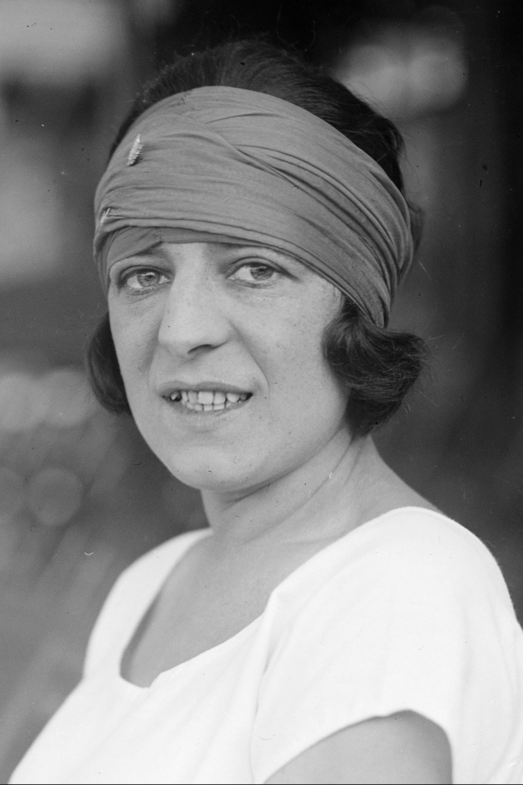 et billede af Suzanne Lenglen