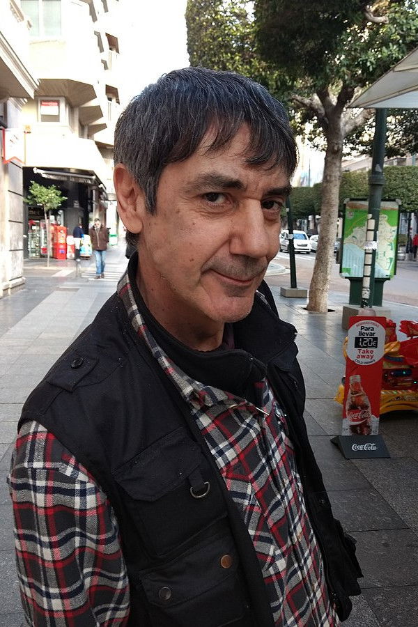 et billede af Carlos Faemino