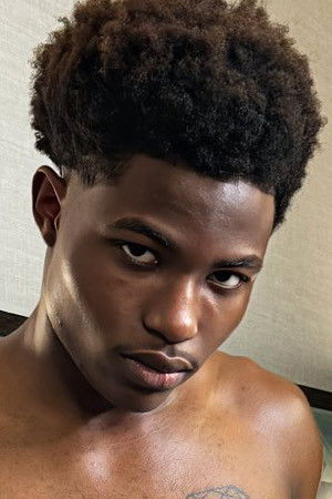 et billede af Charlie Diorr