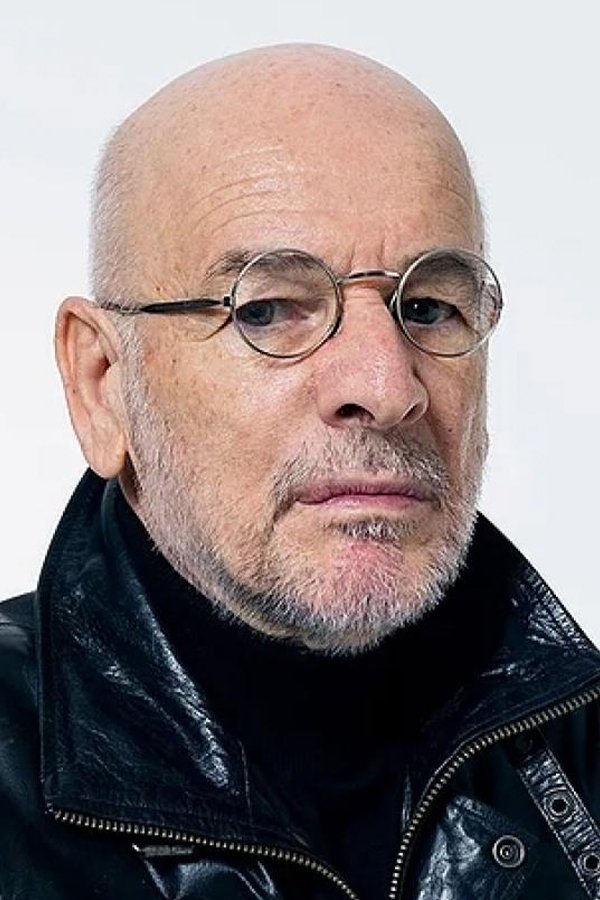 et billede af Tuğrul Çetiner