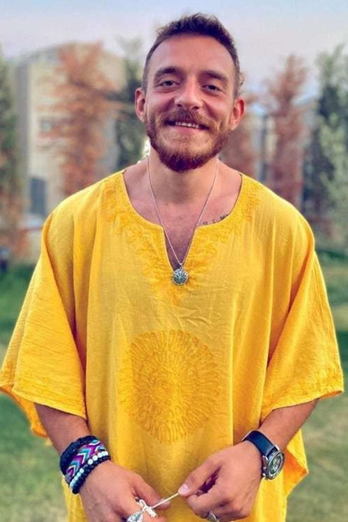 et billede af Enes Külahçı