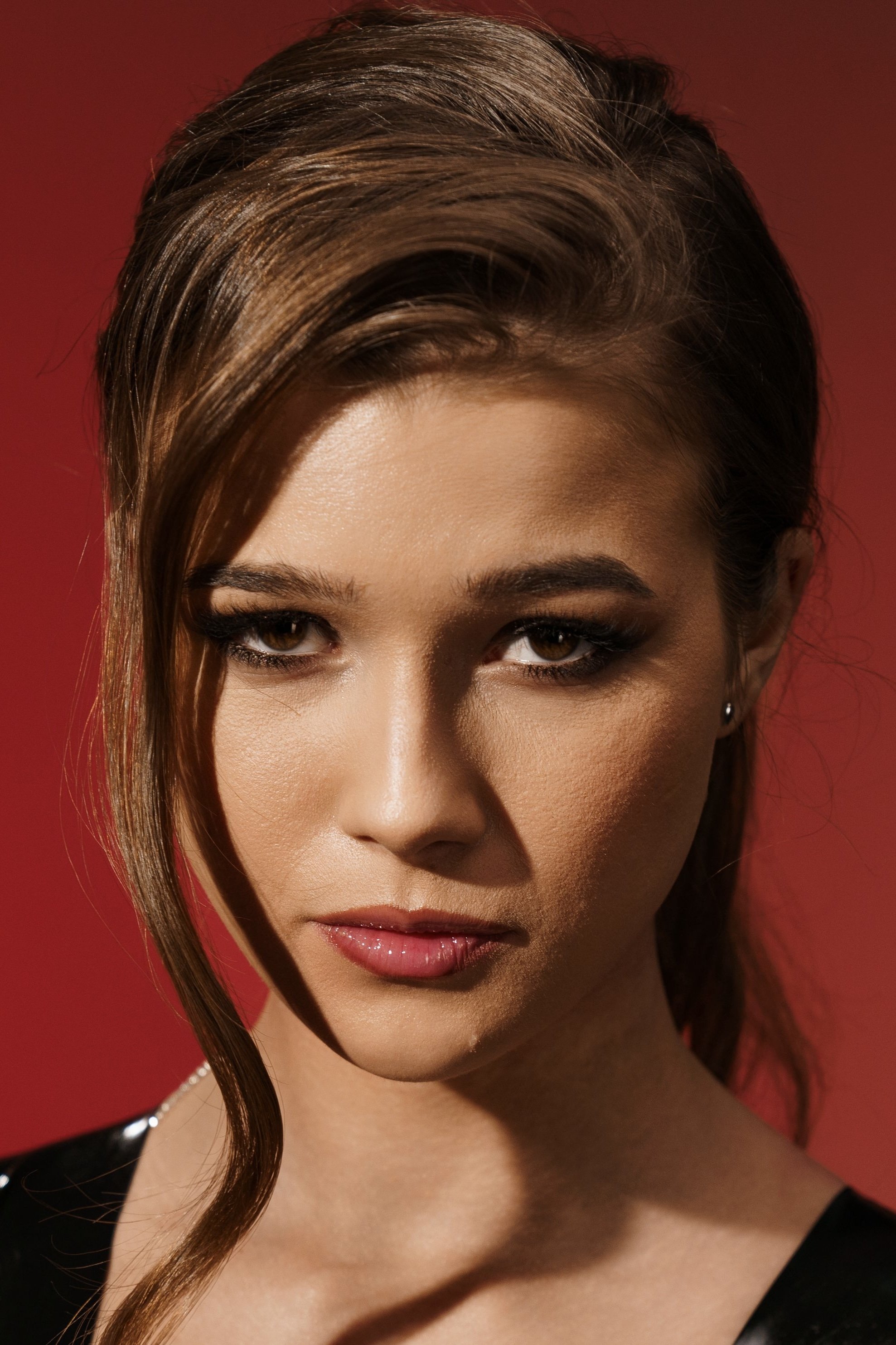 Olivia Sparkle Profile Images — The Movie Database (TMDB)