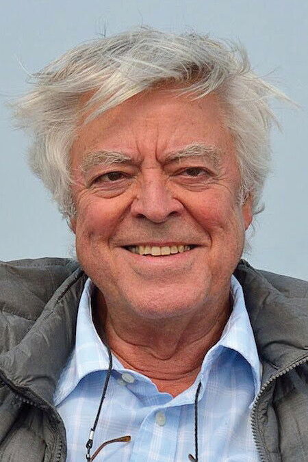 Kristian Mauron backdrop