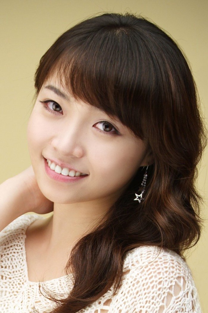 Jo Kyoung-i's picture in the cast