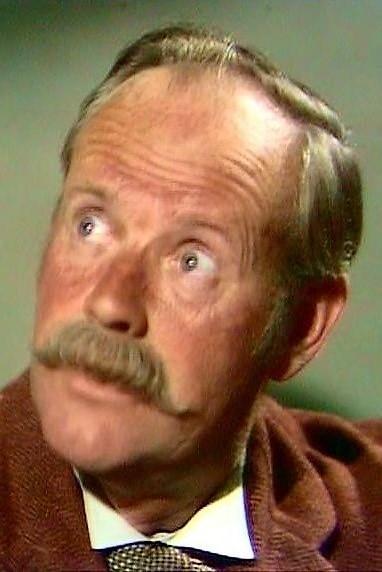 et billede af Larry Cross