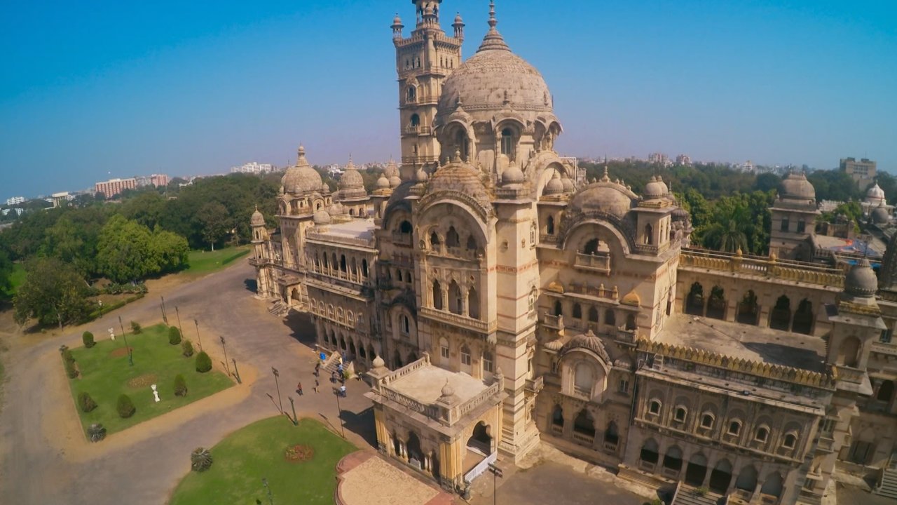 Thumbnail for Lukshmi Villas Palace Season 1 Episode 10
