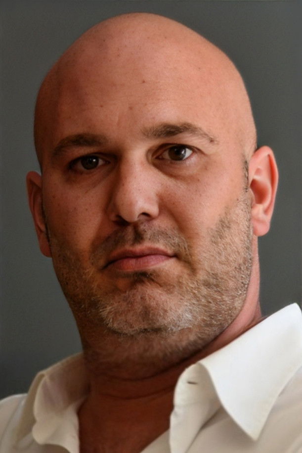 et billede af Atıl İnaç