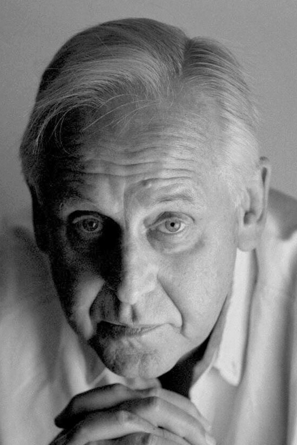 et billede af Michael Blakemore