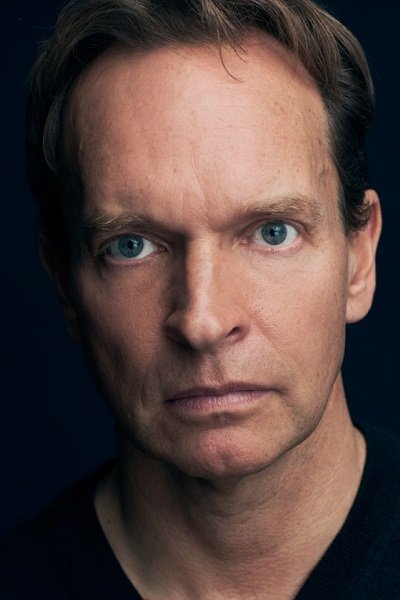 et billede af Latham Gaines