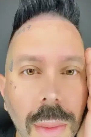 et billede af Nikolas Hole