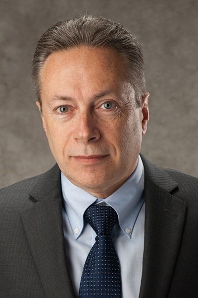 et billede af Douglas Slygh