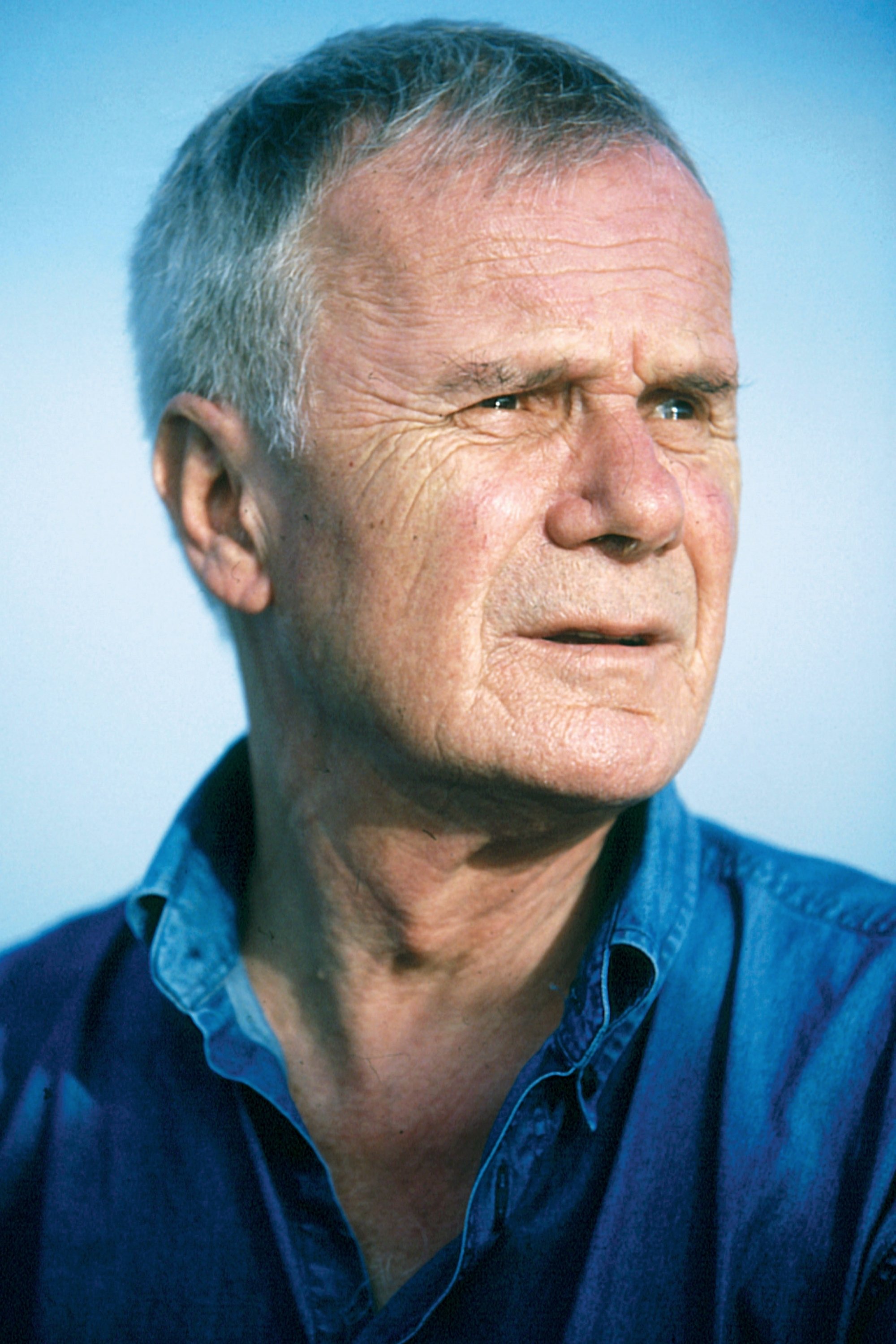 et billede af Pierre Schoendoerffer