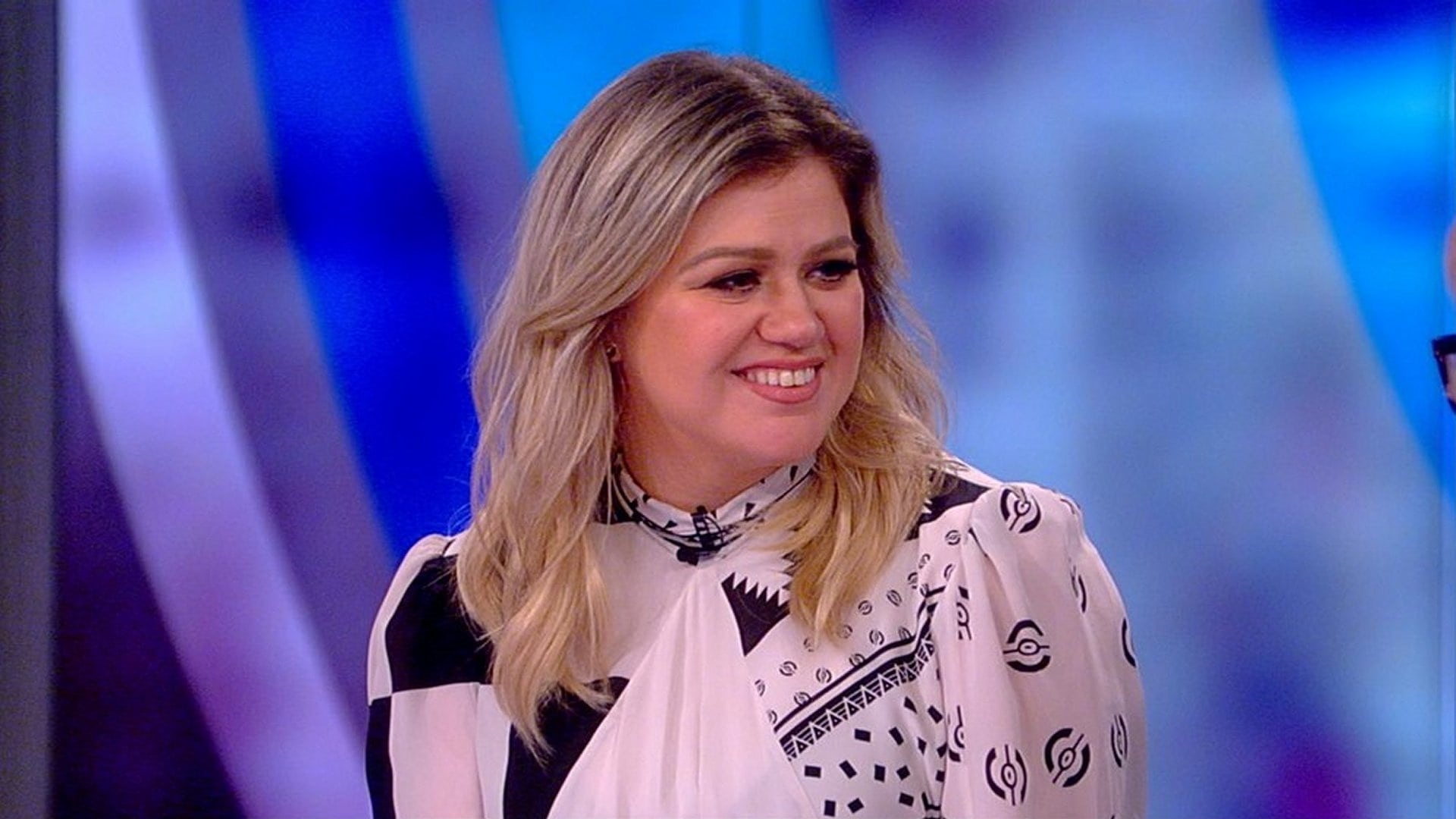 The View Season 22 :Episode 13  Kelly Clarkson