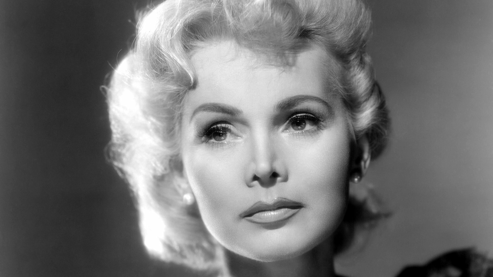 Актрисы венгрии. Zsa Zsa Gabor. Сари Габор. Жа жа Габор. Zsa Zsa Gabor в молодости.