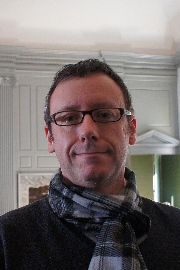 et billede af Gary Whitta