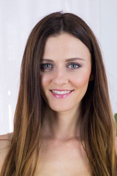 et billede af Kira Zen